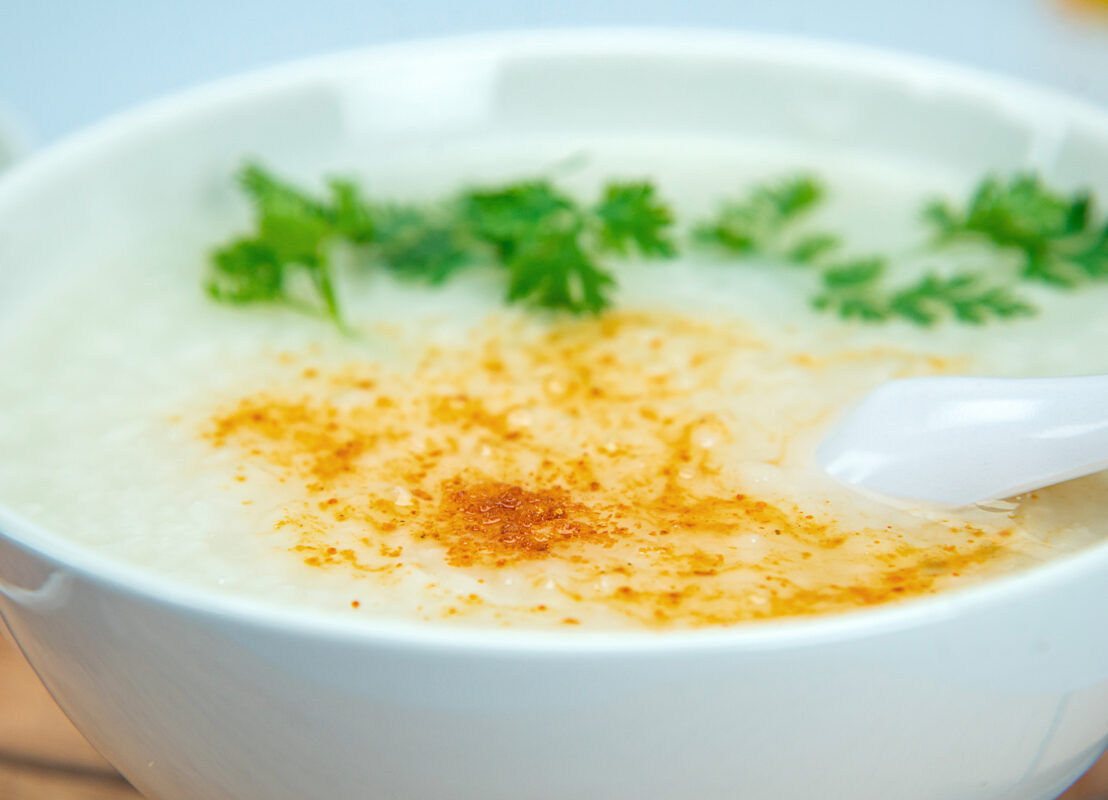 Muối sấy Ngọc Yến ăn kèm với cháo