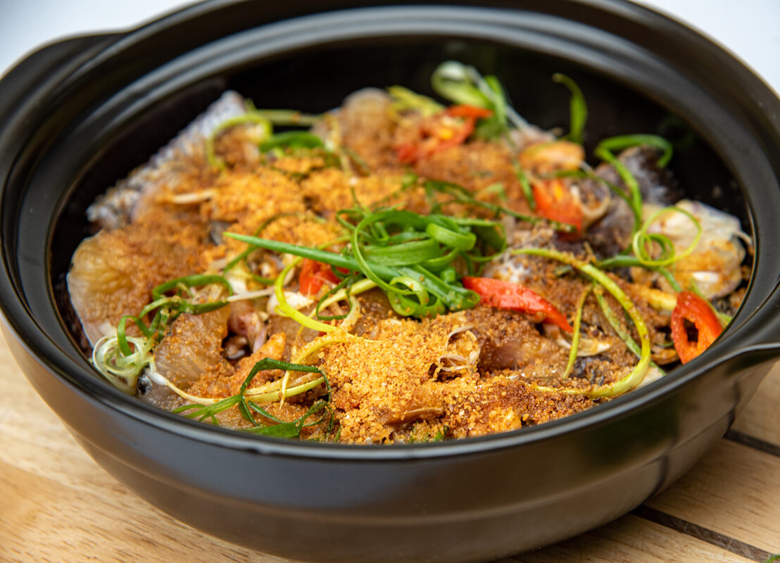 Muối Sấy Ngọc Yến dùng làm gia vị để kho cá